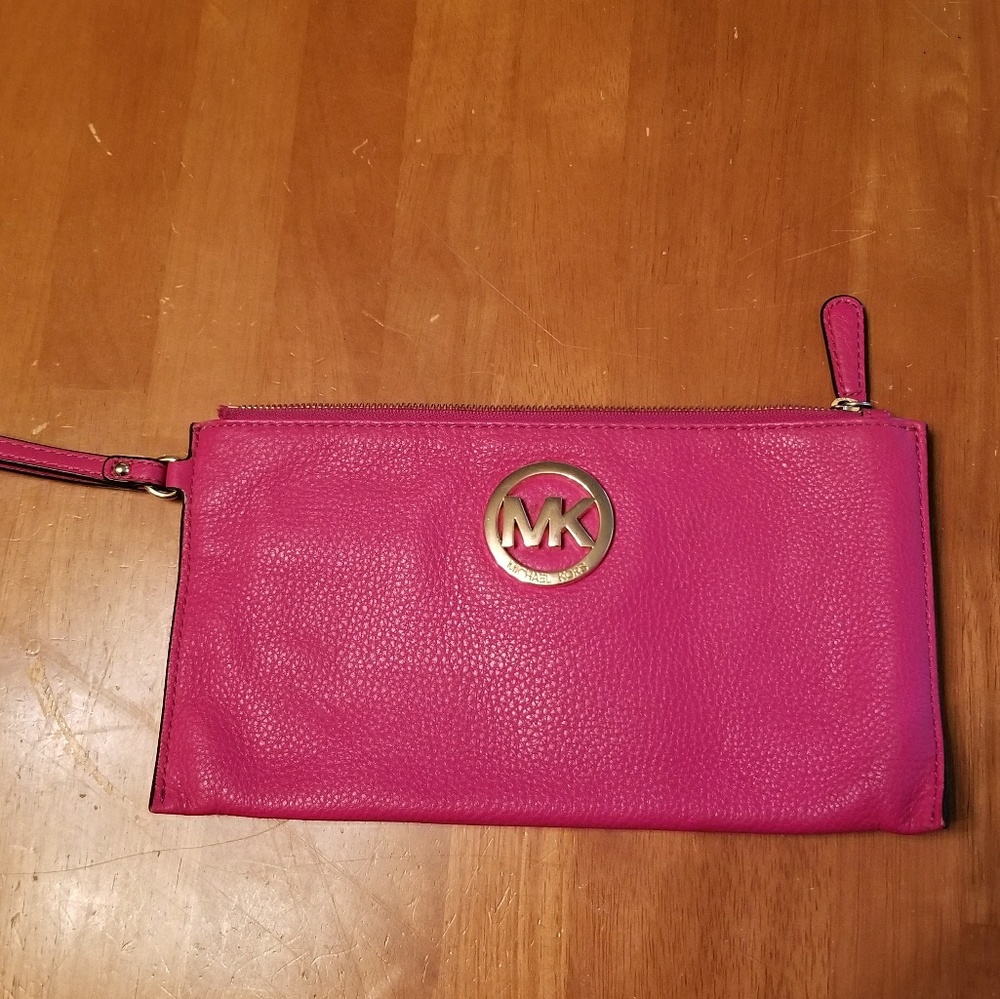 Michael Kors wristlet